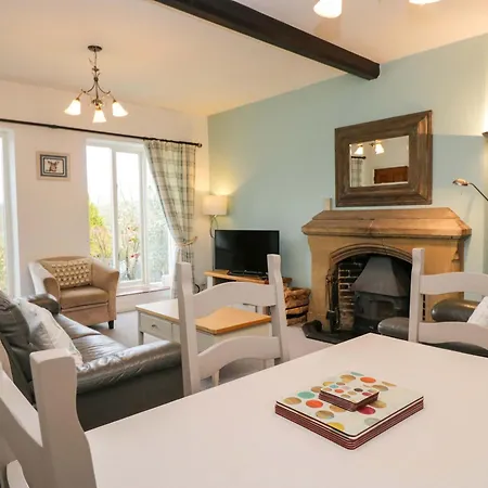 Holiday home School *